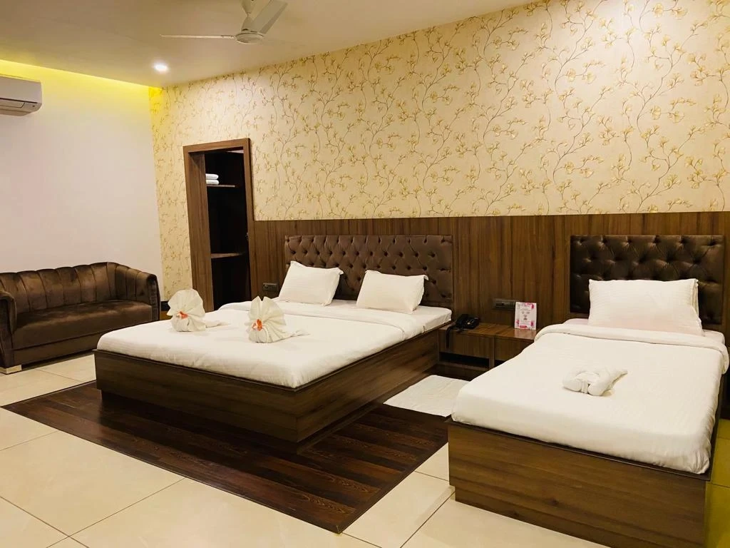 Hotel Grand Gulmohar